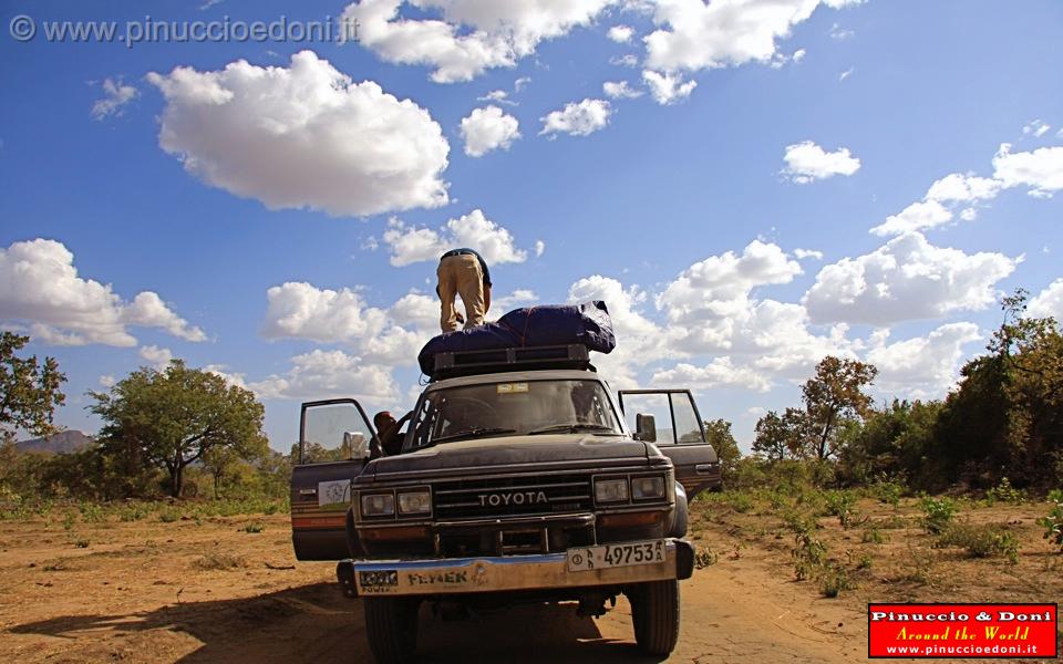 Ethiopia - Sulla strada per Turni - 32.jpg